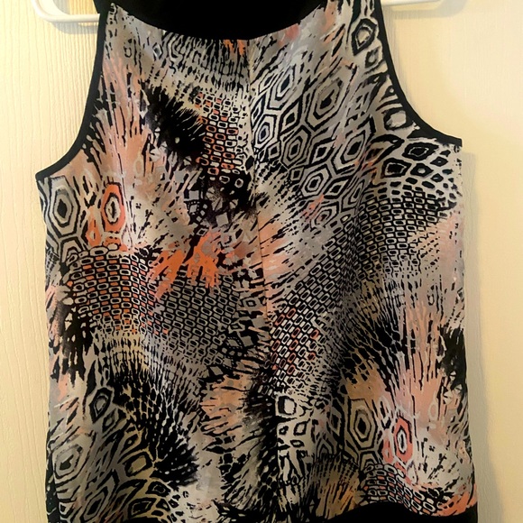 Women sleeveless blouse - Picture 3 of 3
